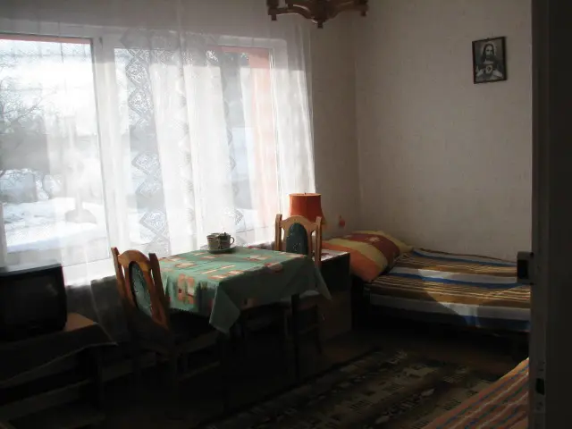 Pokój nr 4 – Pokój trzyosobowy w Domu Gościnnym BARTEK w Rewalu