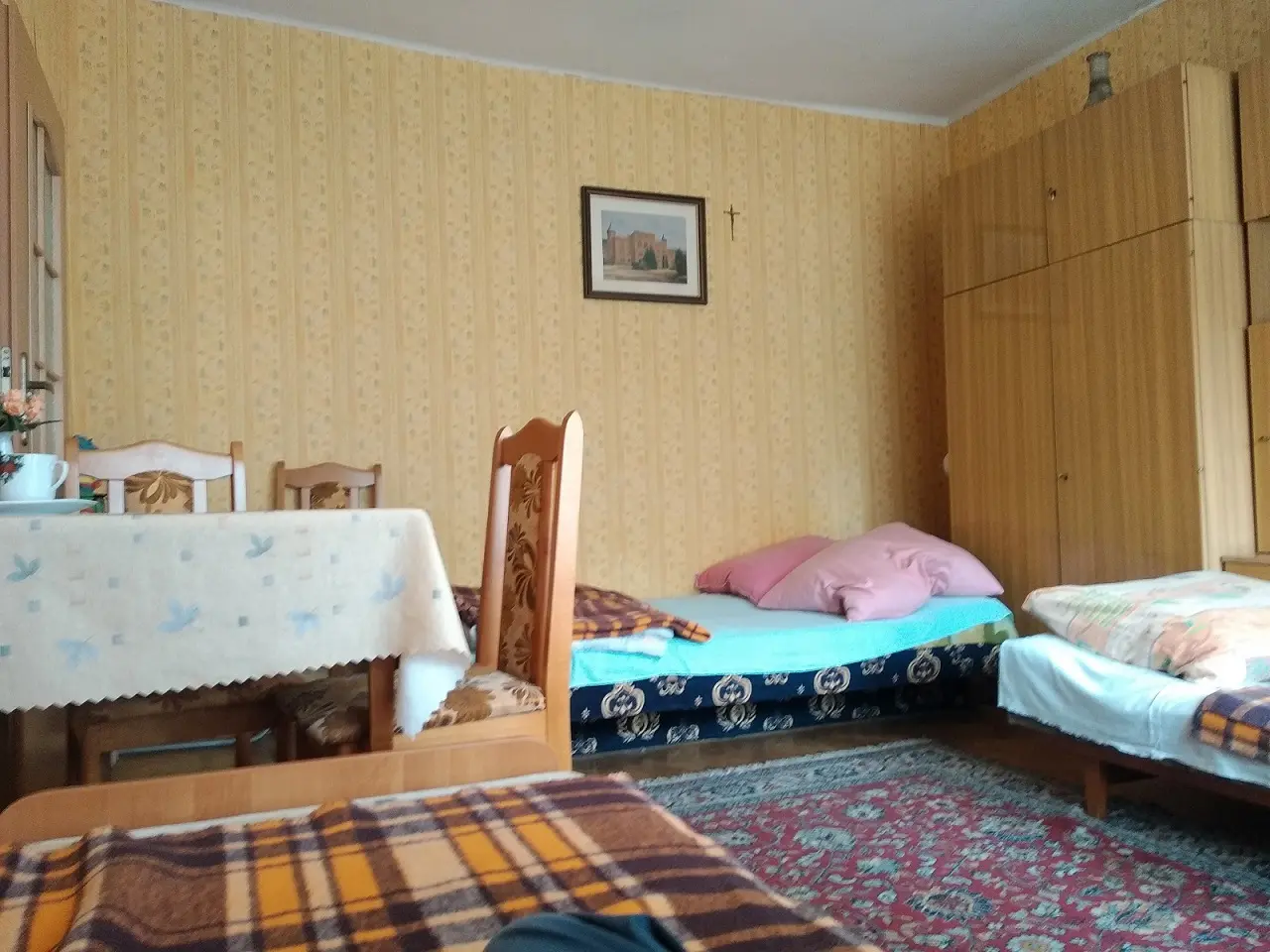 Pokój nr 6 – Pokój trzyosobowy na parterze w Domu Gościnnym BARTEK w Rewalu